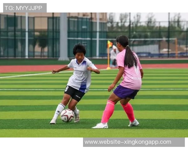 全国青少年足球发展迅猛注册球员超19万中青赛球队突破5000支 全国青少年足球发展迅猛注册球员超19万中青赛球队突破5000支