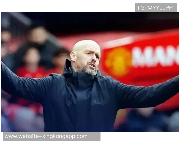 阿贾克斯中场克拉森庆祝进球时意外受伤队友撞击引发关注