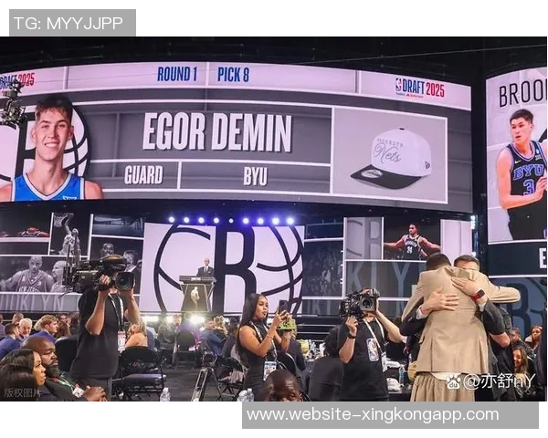 杰明首轮8号秀表现出色17投7中砍下23分创篮网新秀三分纪录